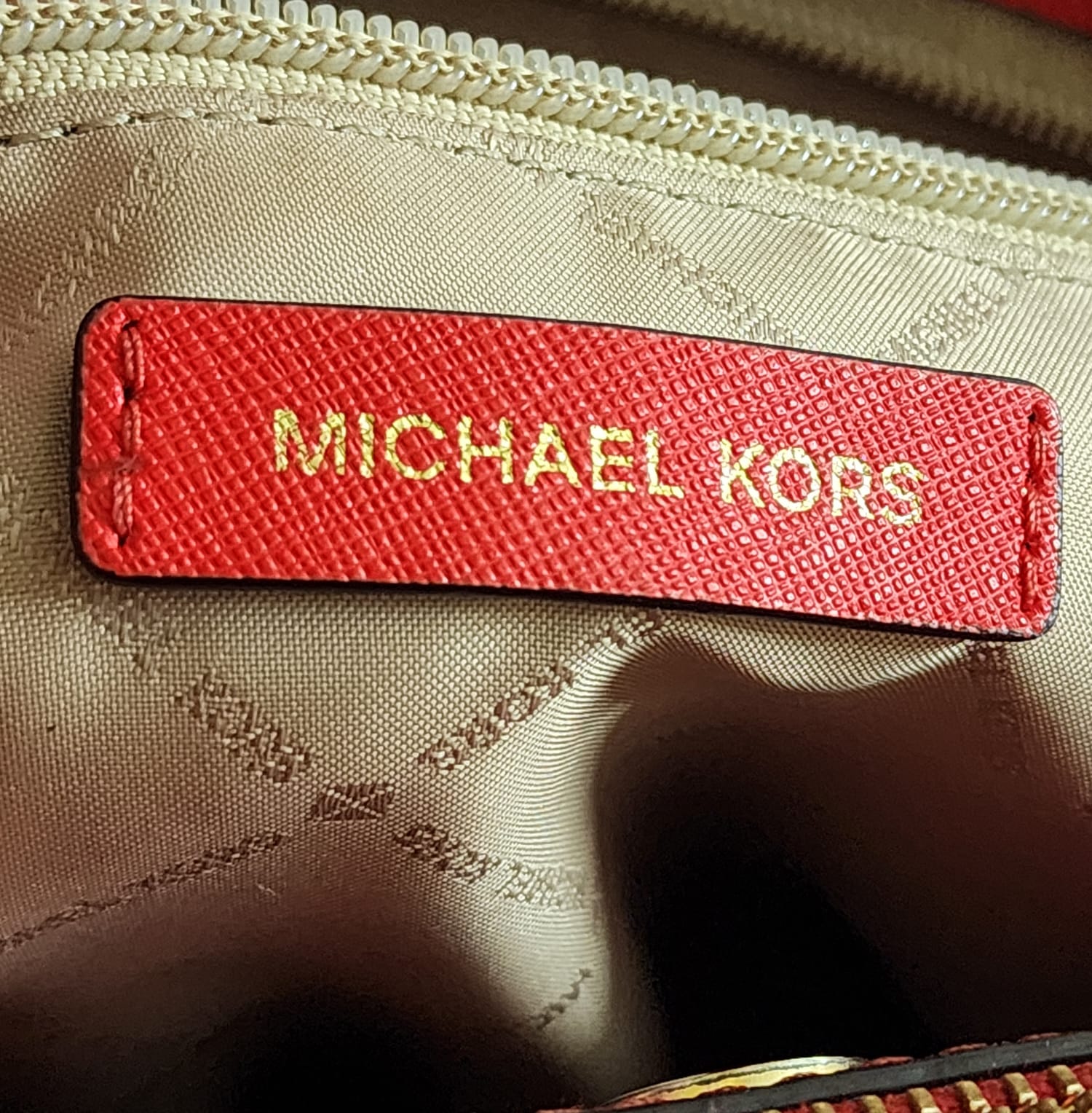 MICHAEL KORS SATCHEL RED EDITION