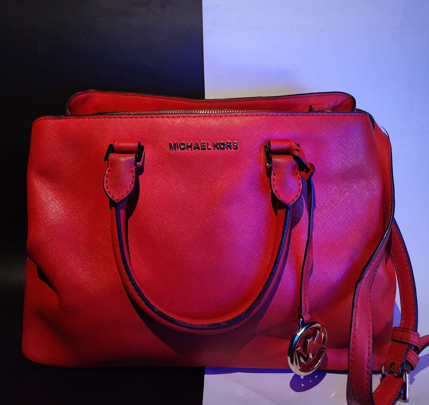 MICHAEL KORS SATCHEL RED EDITION