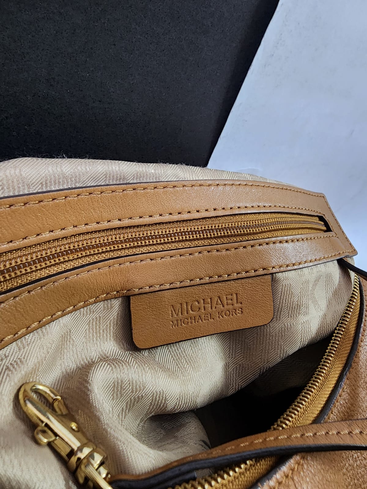 MICHAEL KORS BEDFORD EMBER BROWN