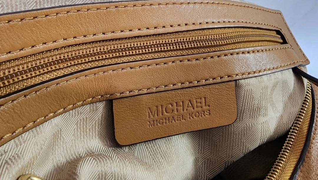MICHAEL KORS BEDFORD EMBER BROWN