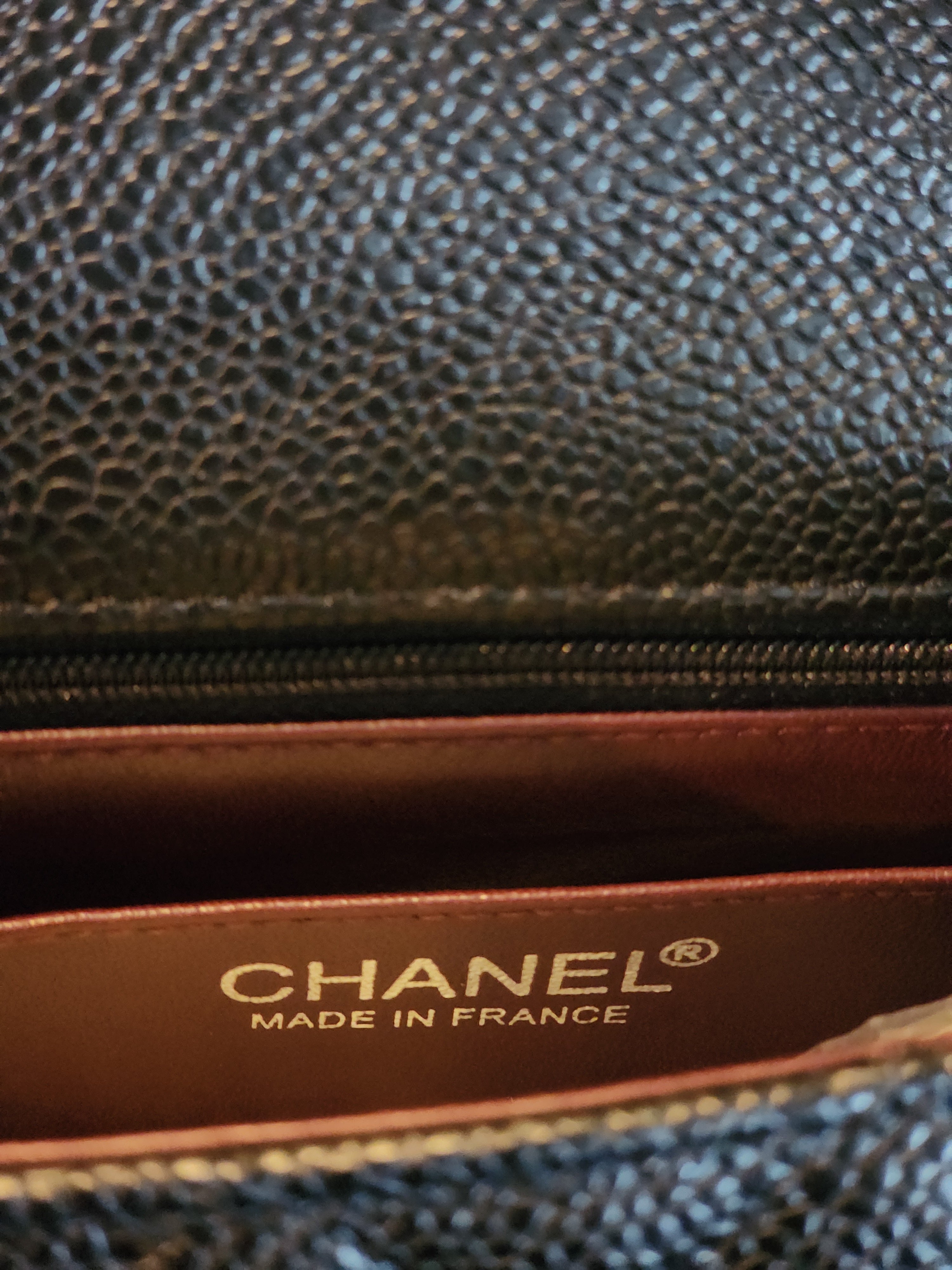 CHANEL BLACK LEATHER CLASSIC FLAP