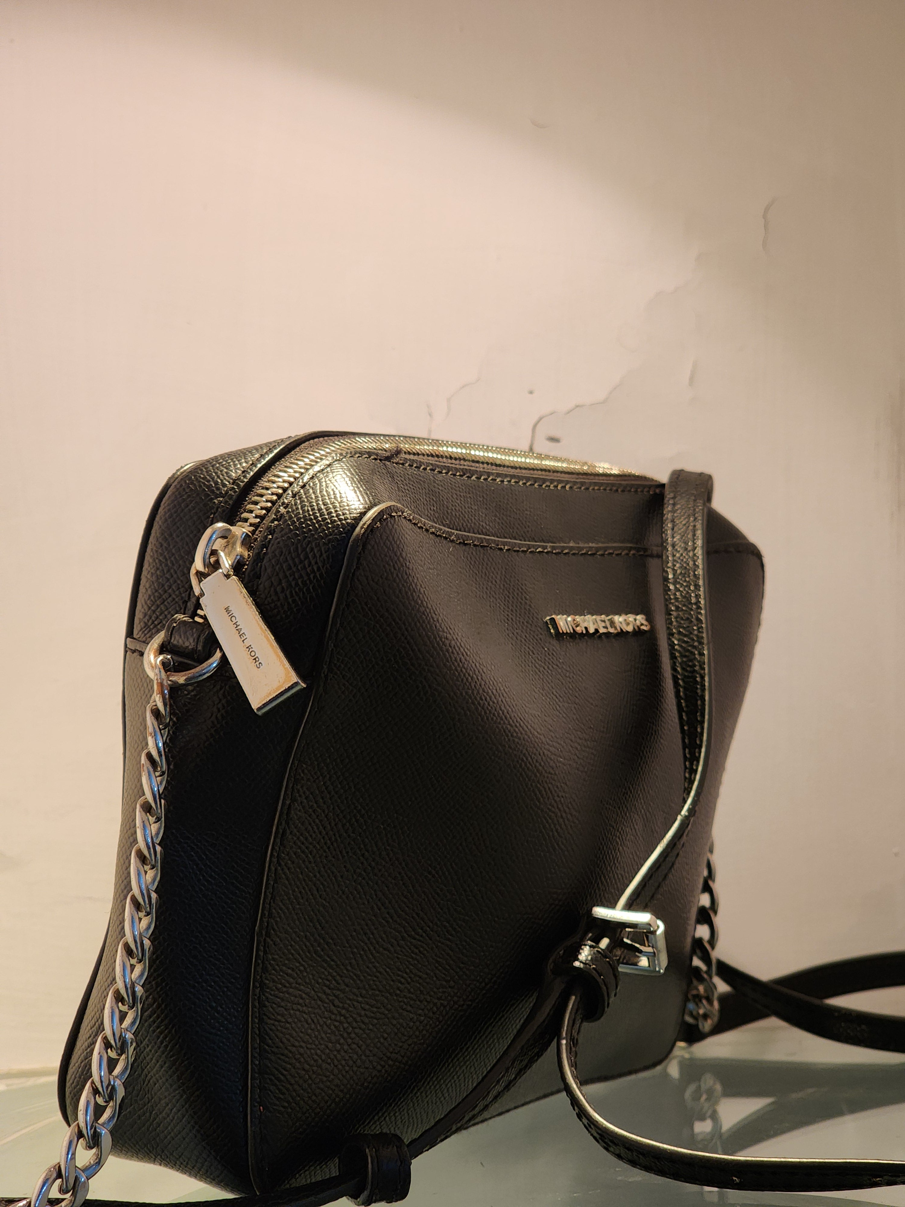 MICHAEL KORS CROSS BODY