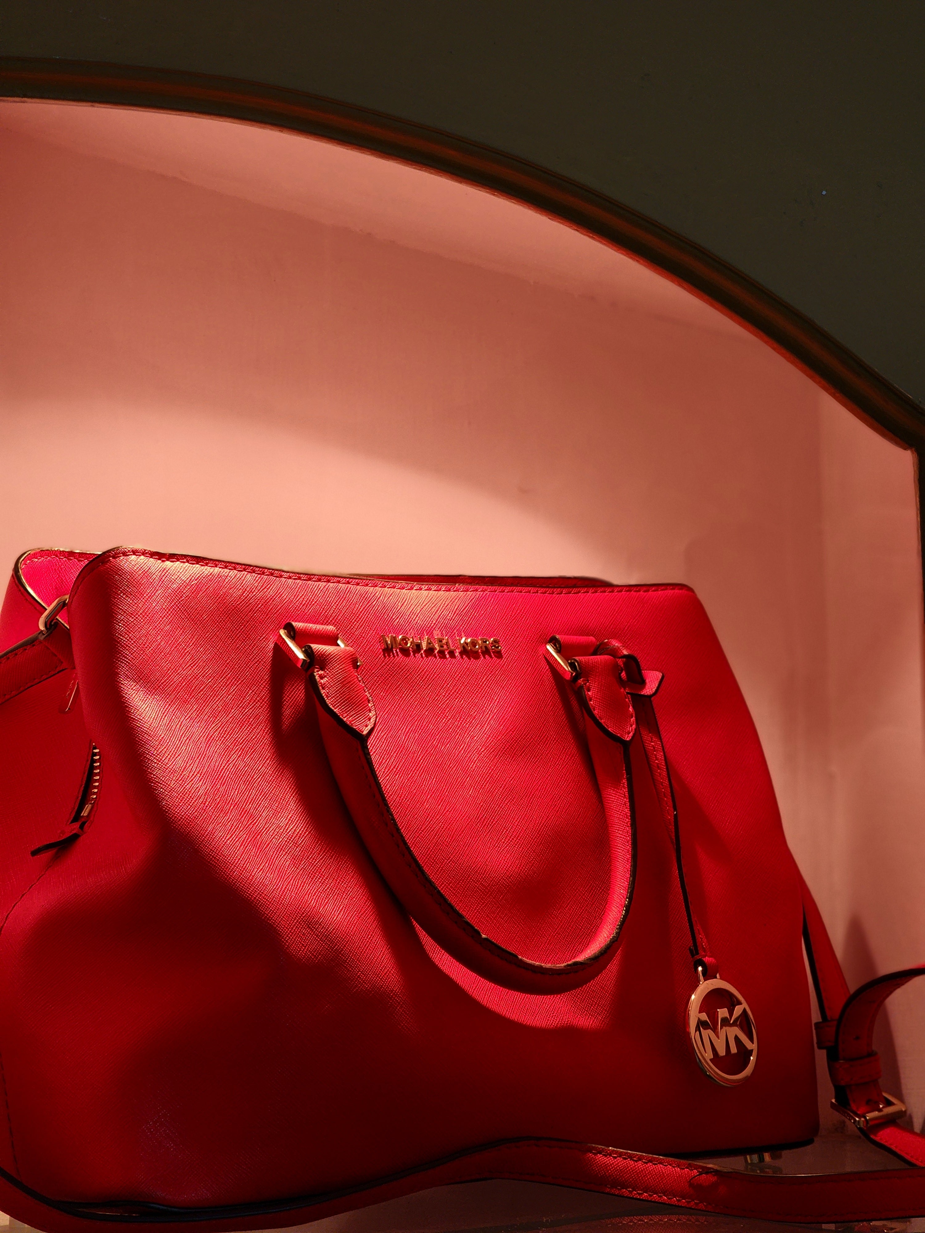 MICHAEL KORS SATCHEL RED EDITION
