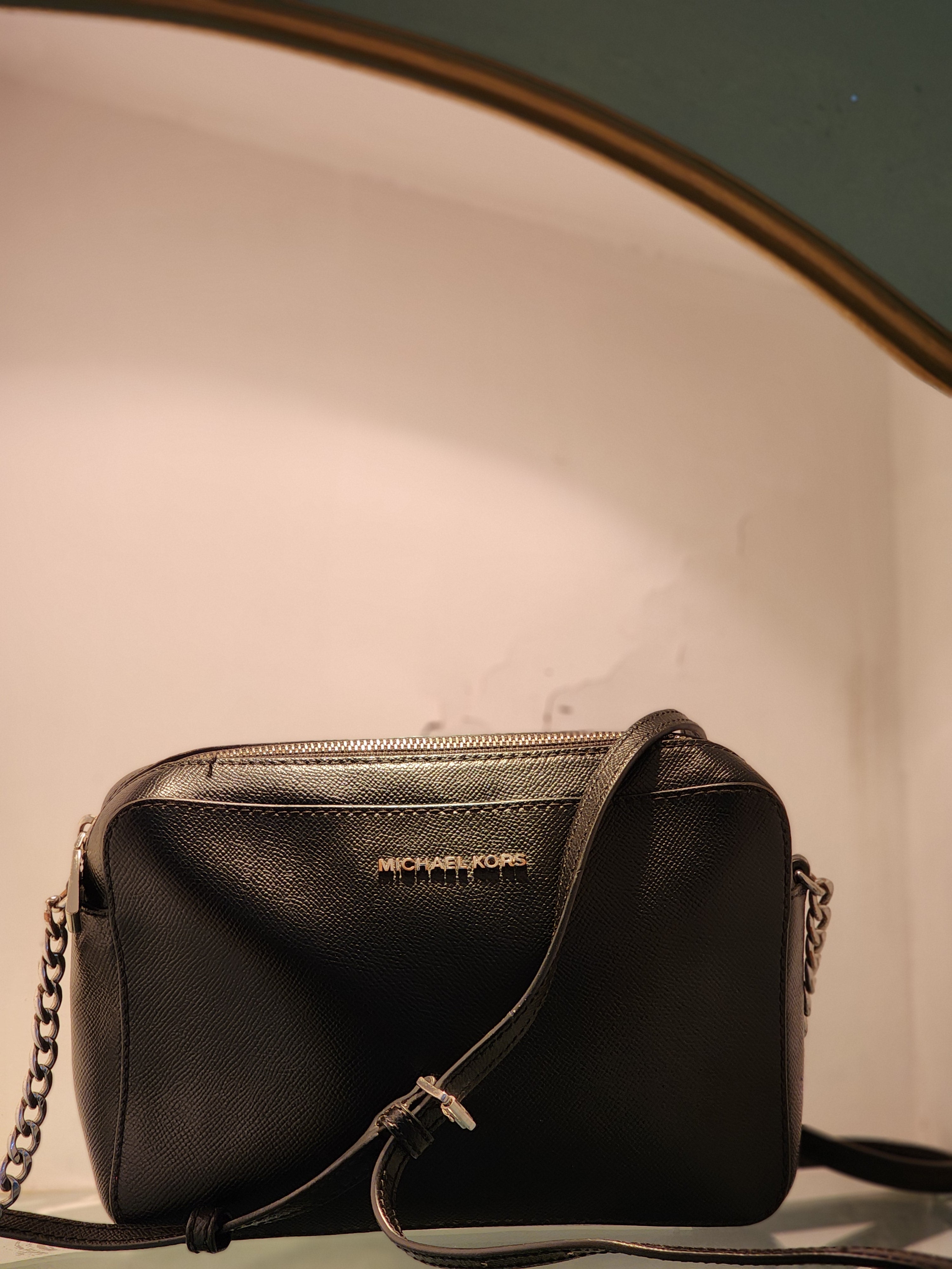 MICHAEL KORS CROSS BODY